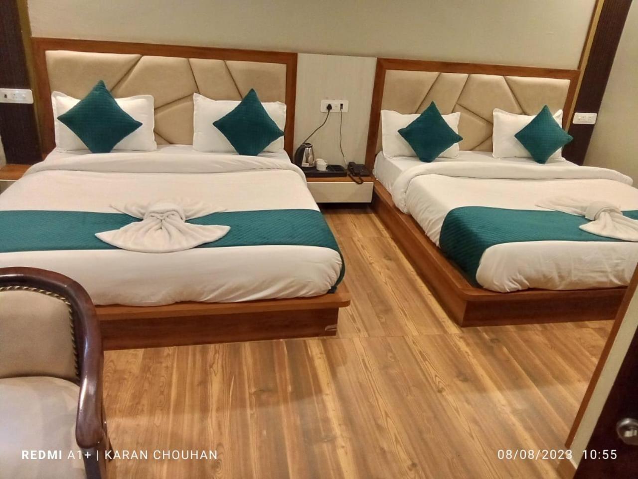 Hotel Hostel Vimal Ganga Rishikesh Exterior photo
